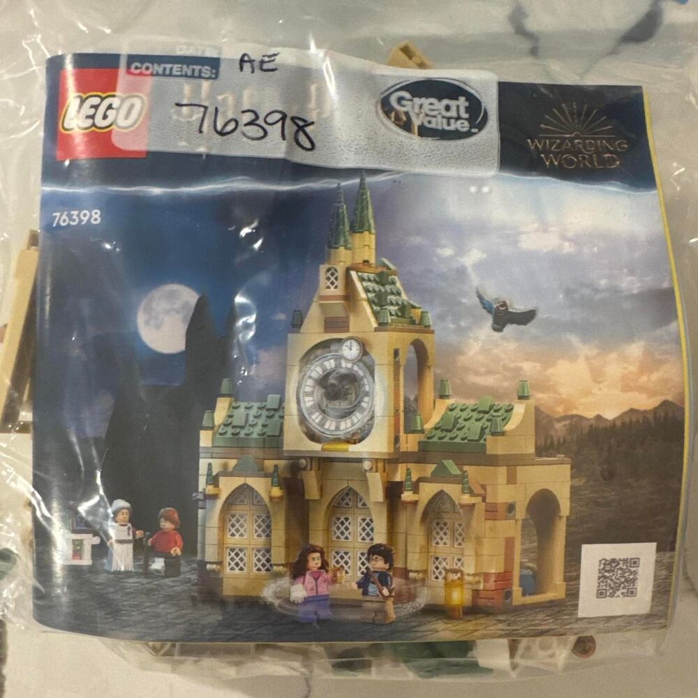76398 LEGO Harry Potter Hogwarts hospital wing - Picture 1 of 1